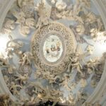 Bitonto (BA), chiesa di San Domenico, cappella dei Misteri, volta con stucchi settecenteschi del primo vano
