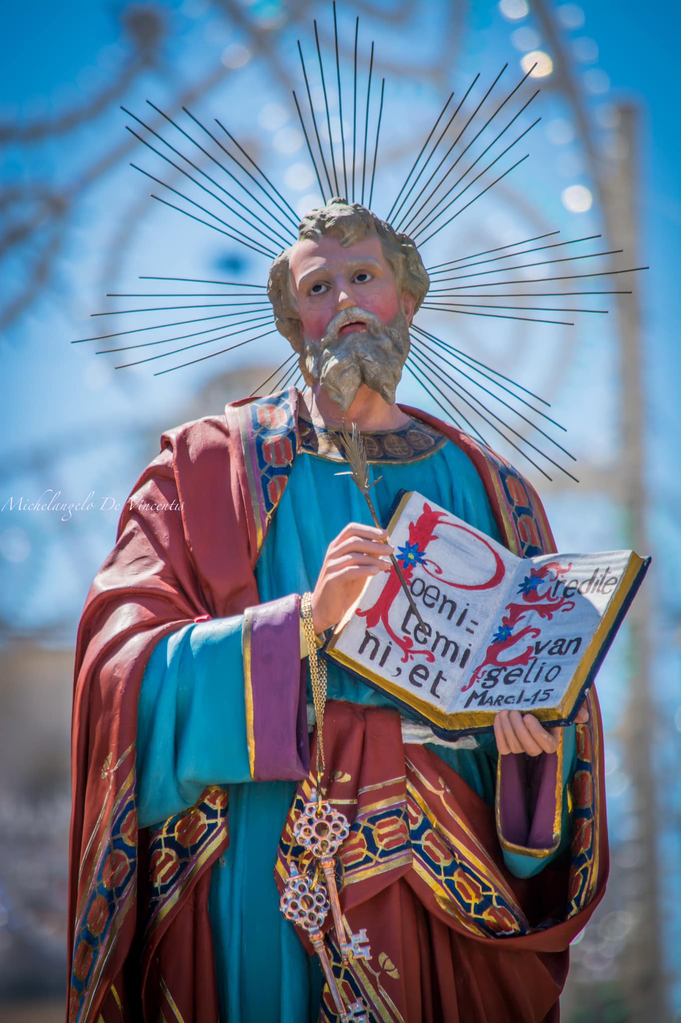 Ignoto cartapestaio leccese dei sec. XIX-XX, San Marco Evangelista. Torricella (TA), chiesa Matrice di San Marco (foto eseguita da Michelangelo De Vincentis durante la processione mattutina del 25 aprile 2022)