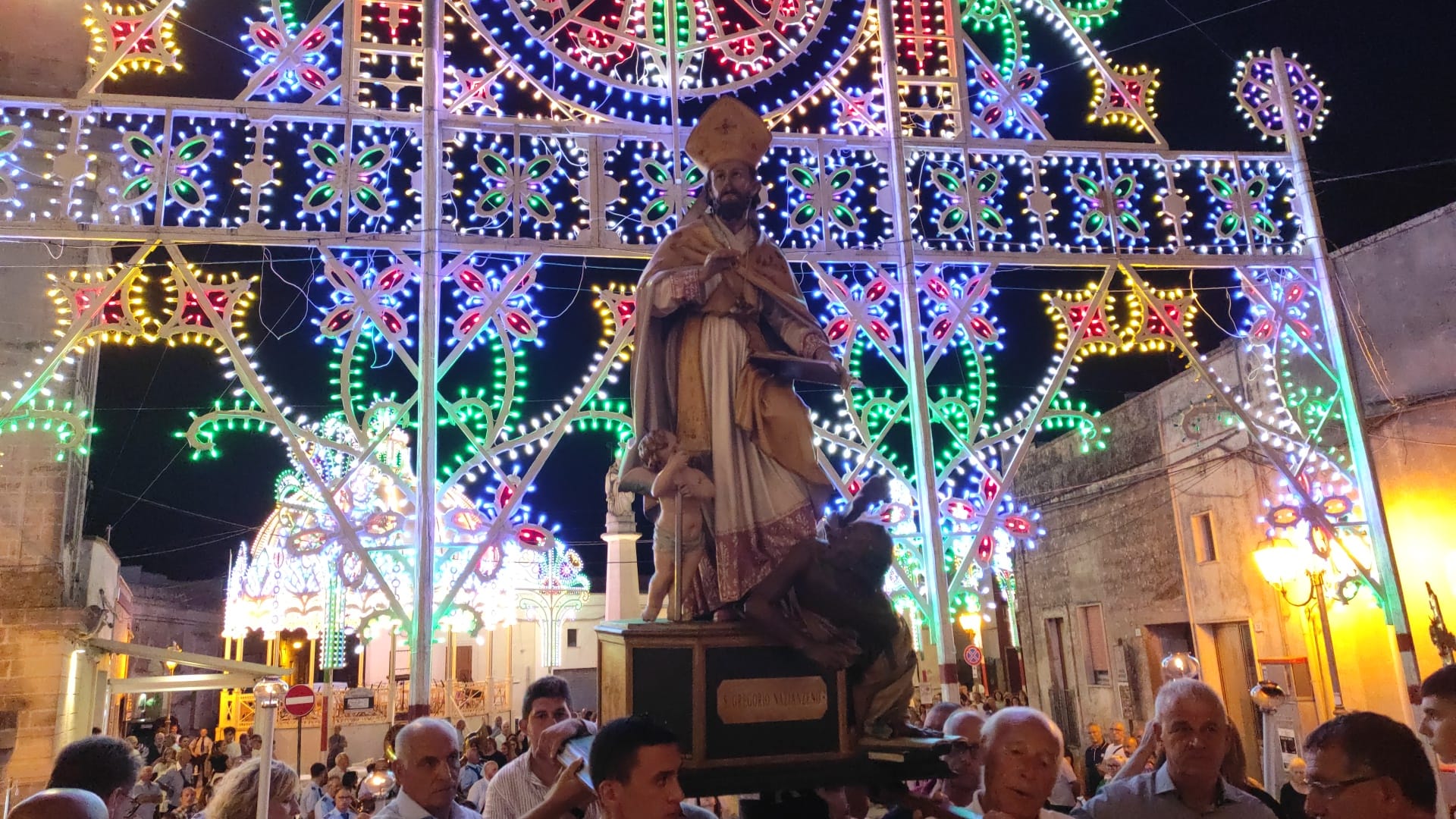 Acquarica di Lecce (fraz. di Vernole; LE), festa patronale del 20-21 agosto, processione col simulacro di San Gregorio Nazianzeno