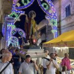 Alessano (LE), processione col simulacro in cartapesta di San Trifone (30 luglio 2023)