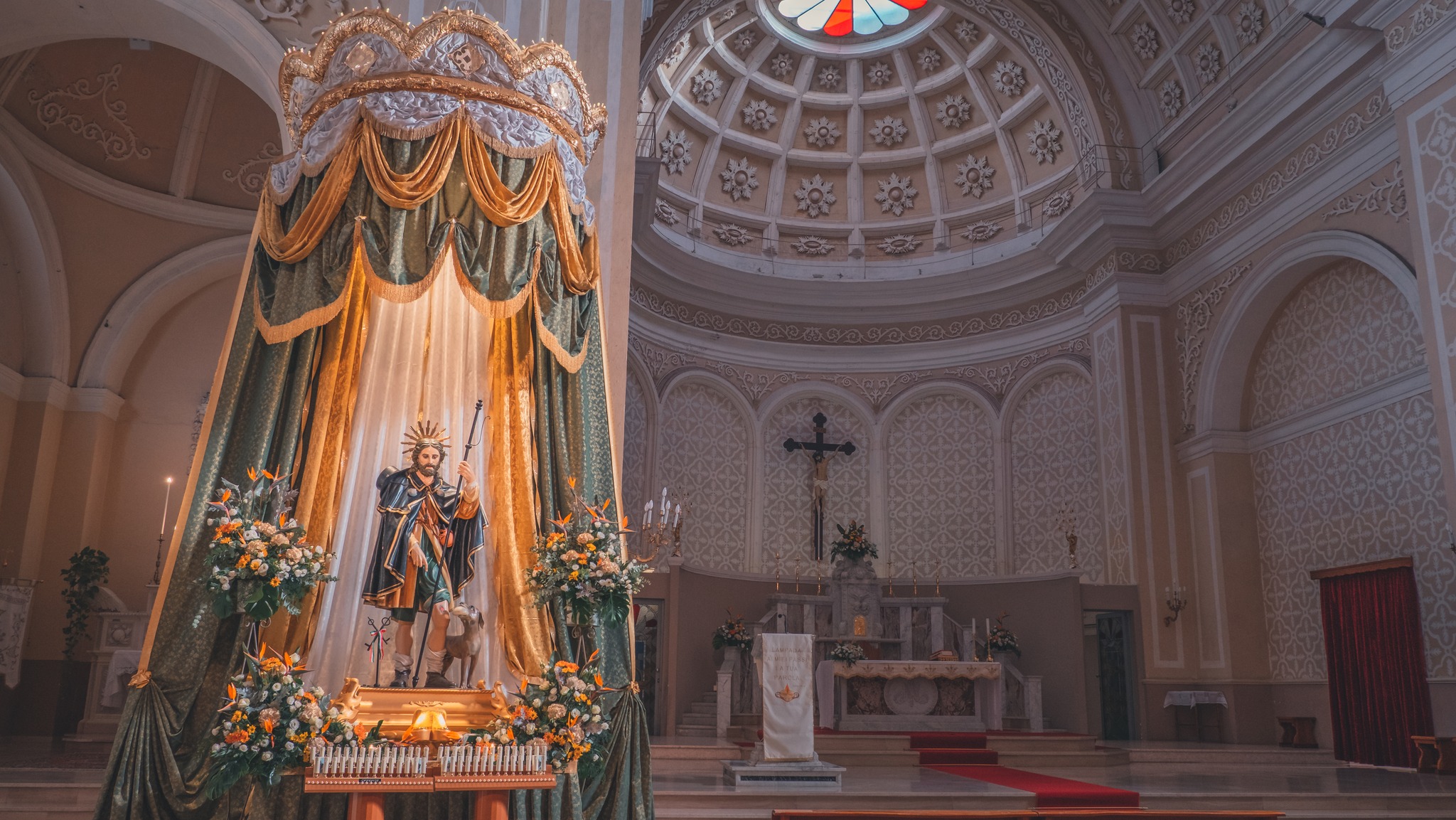 Alezio (LE), esposizione della statua di San Rocco all’interno della chiesa di Santa Maria Addolorata