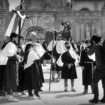 Vico del Gargano (FG), sosta della processione dei Misteri sul piazzale antistante la chiesa cappuccina di Santa Maria degli Angeli 